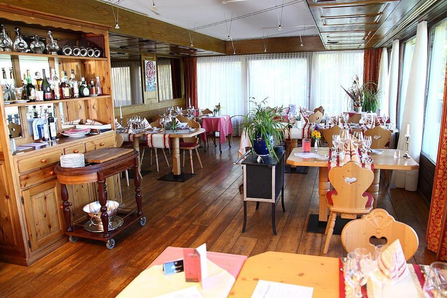 Between Boutique Hotel Chamoson ภายนอก รูปภาพ