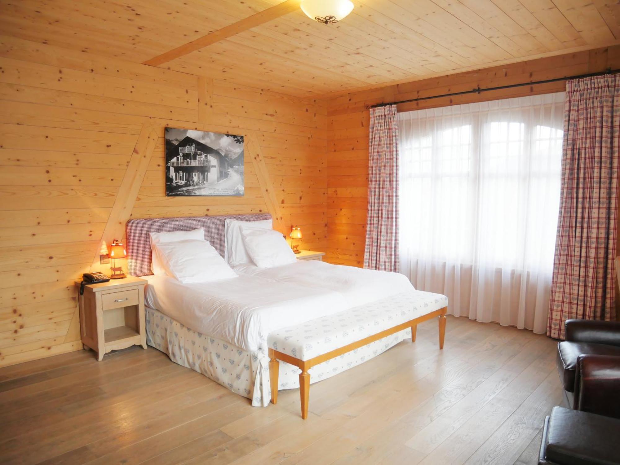Between Boutique Hotel Chamoson ภายนอก รูปภาพ