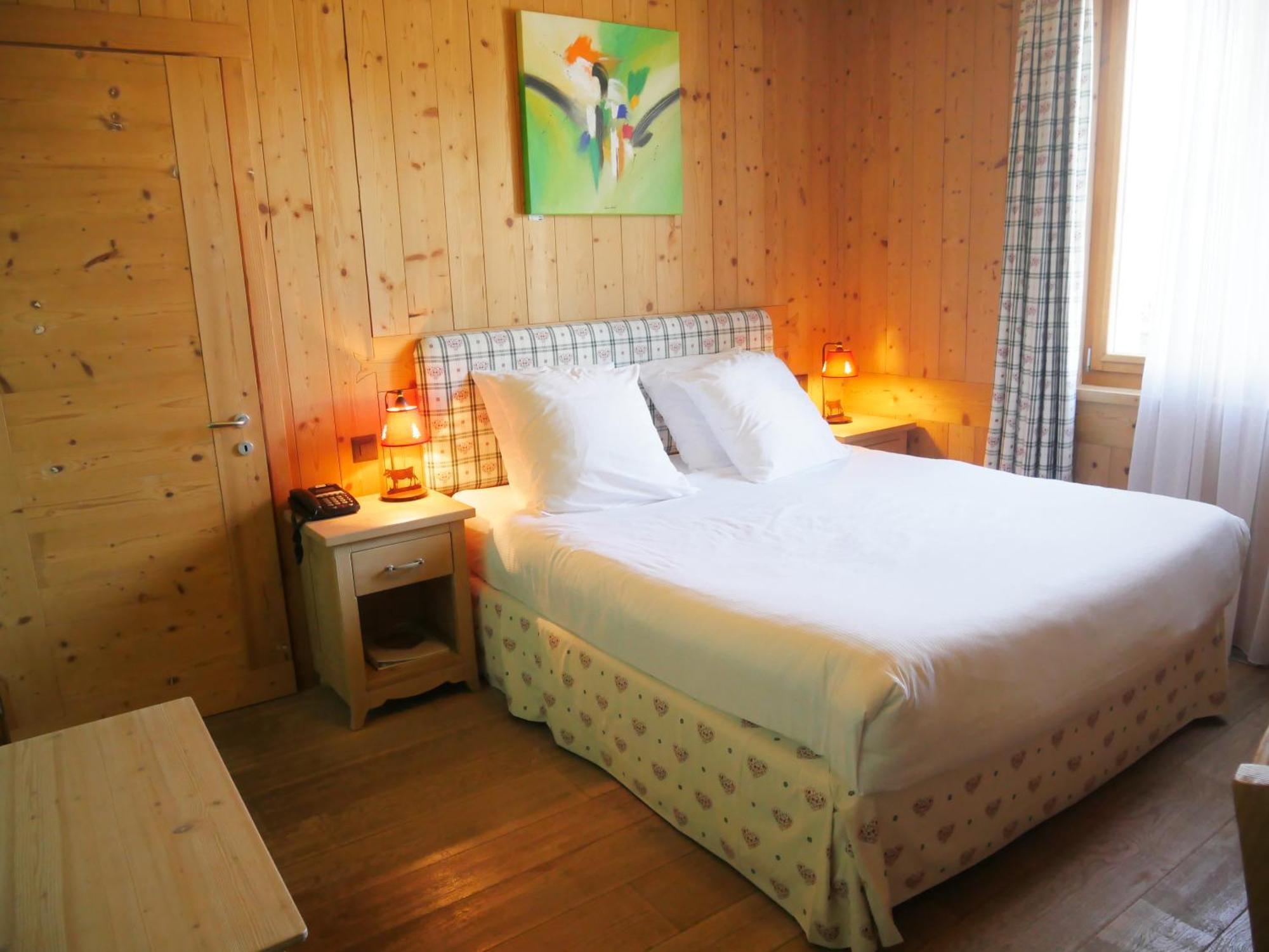 Between Boutique Hotel Chamoson ภายนอก รูปภาพ