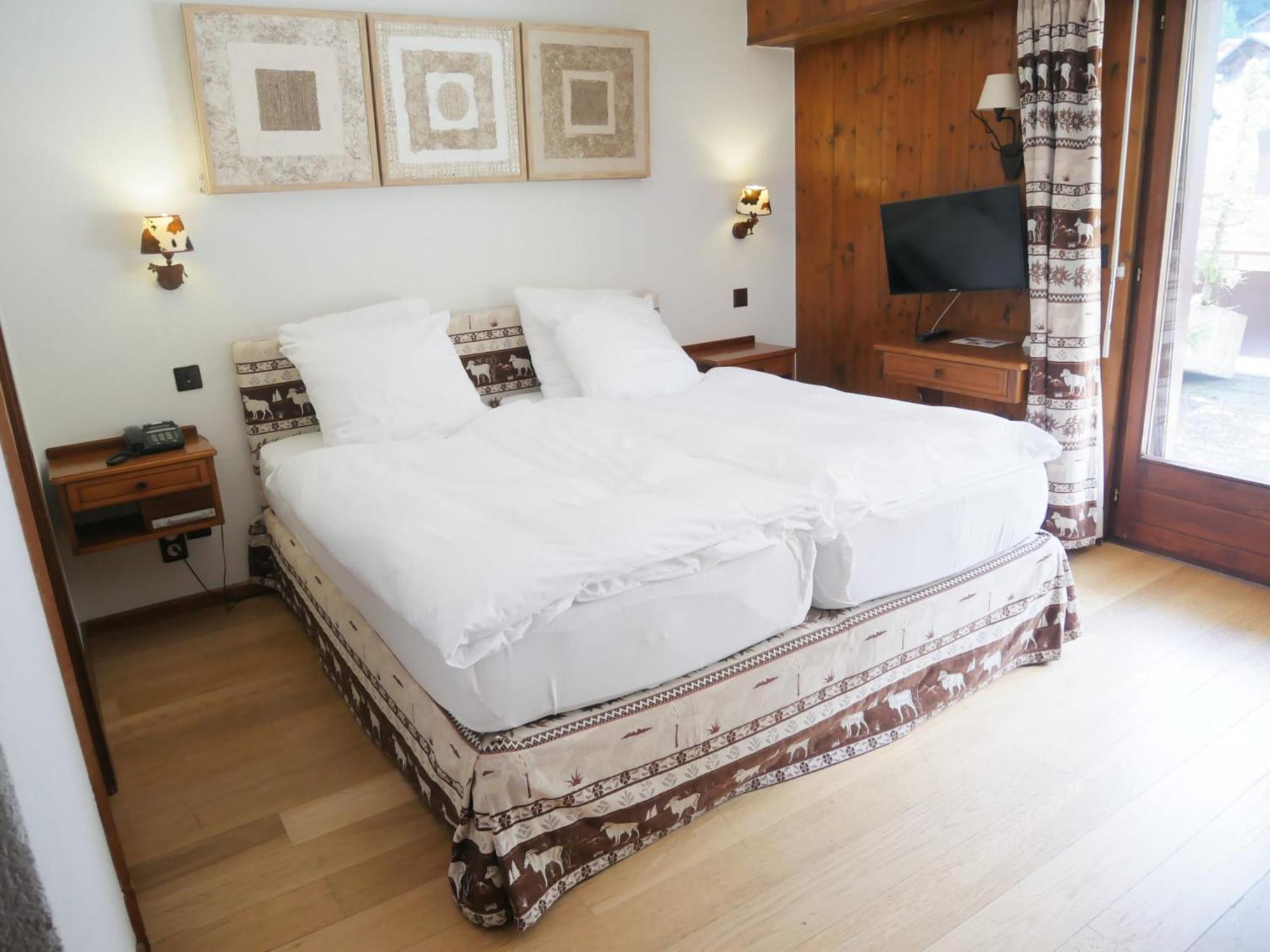 Between Boutique Hotel Chamoson ภายนอก รูปภาพ