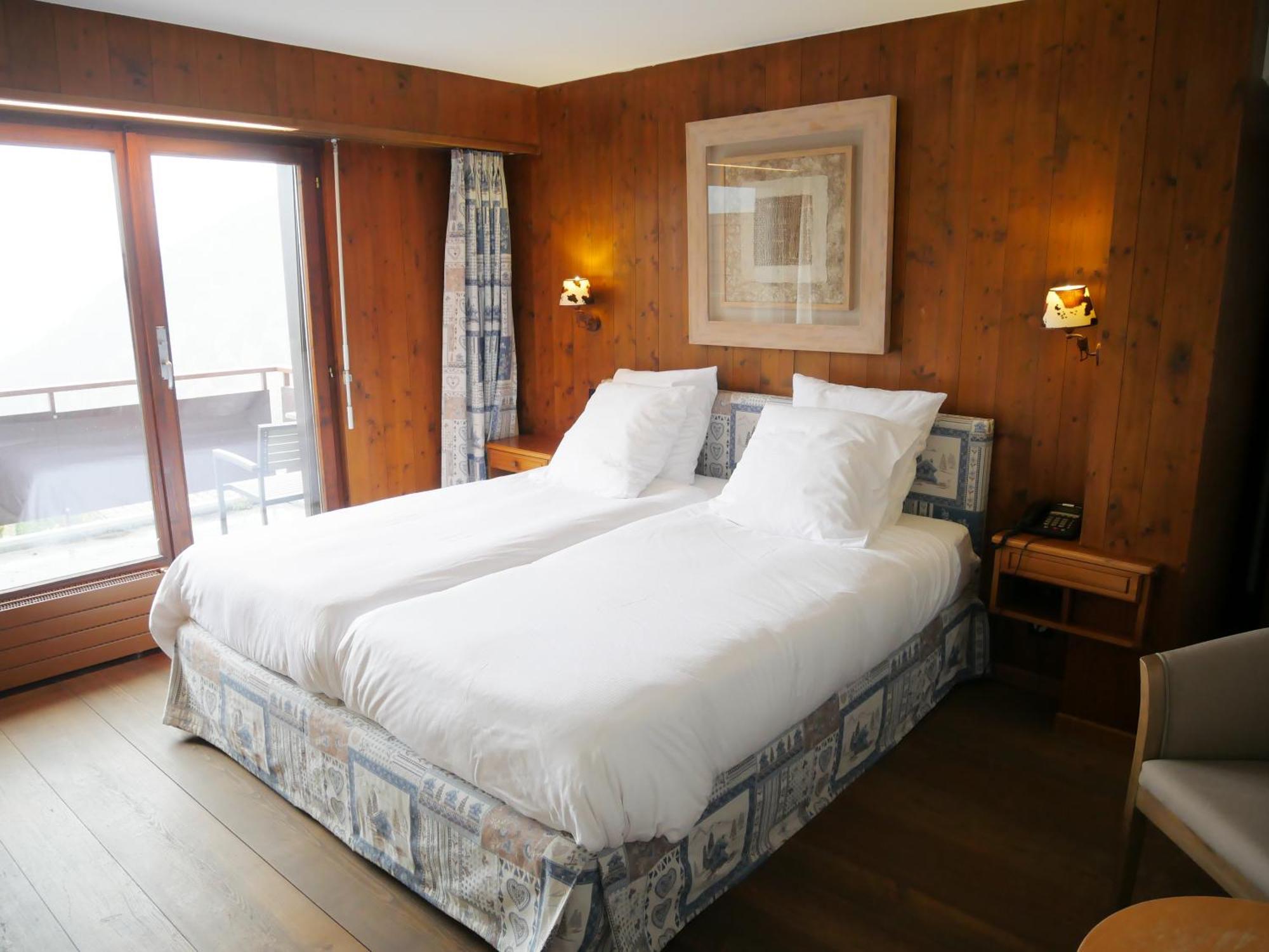 Between Boutique Hotel Chamoson ภายนอก รูปภาพ