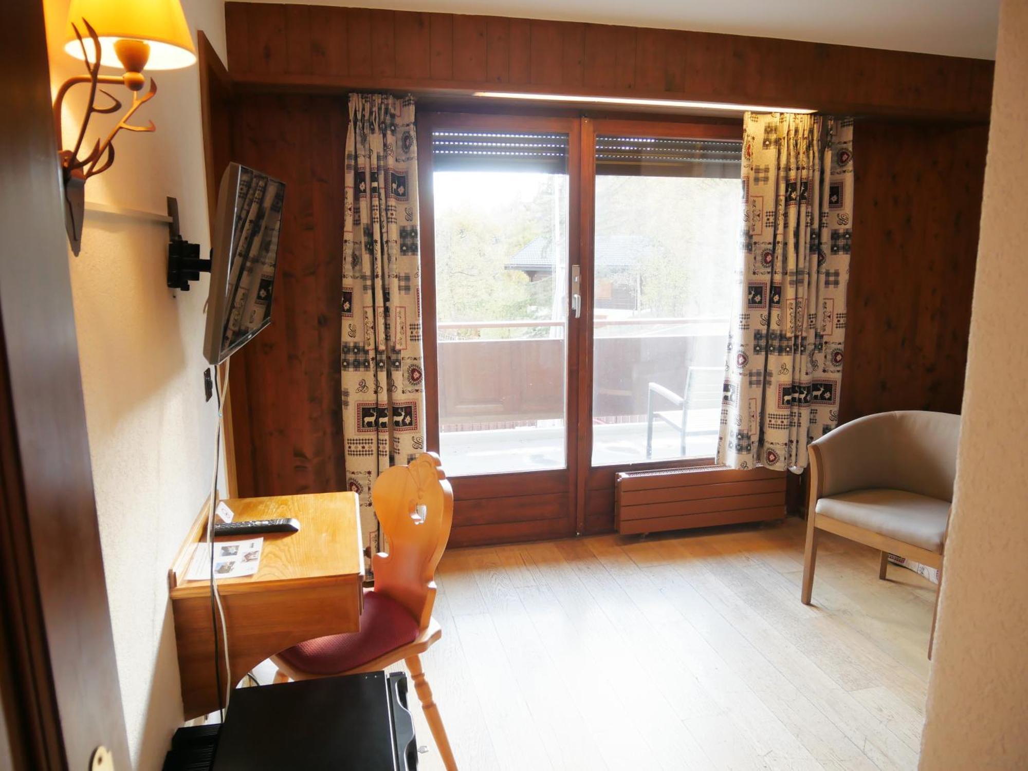 Between Boutique Hotel Chamoson ภายนอก รูปภาพ